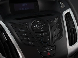 Универсал Ford Focus 2012 года, 810000 рублей, Омск