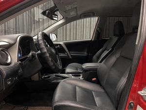 Внедорожник Toyota RAV4 2015 года, 1790000 рублей, Красноярск