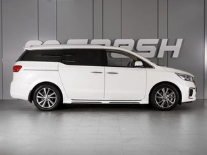 Минивэн Kia Carnival 2018 года, 3349000 рублей, Минеральные Воды