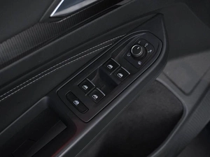Хетчбэк Volkswagen Golf 2022 года, 3198444 рублей, Москва