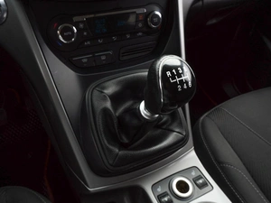 Внедорожник Ford Kuga 2013 года, 1059000 рублей, Саратов