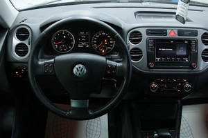 Внедорожник Volkswagen Tiguan 2010 года, 1258000 рублей, Солонцы