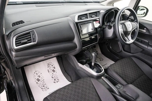 Хетчбэк Honda Fit 2016 года, 1049000 рублей, Красноярск