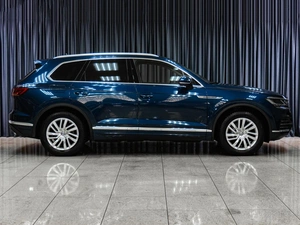 Внедорожник Volkswagen Touareg 2020 года, 6849000 рублей, Тюмень