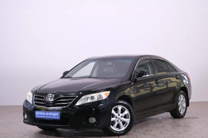 Седан Toyota Camry 2011 года, 1529000 рублей, Омск