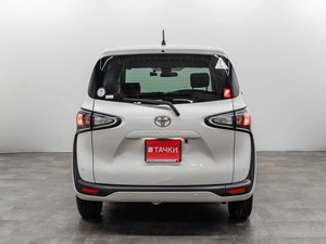 Минивэн Toyota Sienta 2021 года, 1640000 рублей, Красноярск