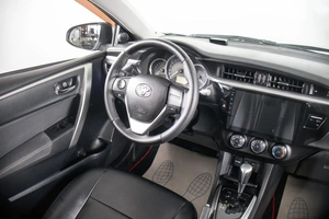 Седан Toyota Corolla 2014 года, 949000 рублей, Пермь