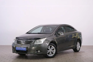 Седан Toyota Avensis 2009 года, 949000 рублей, Омск