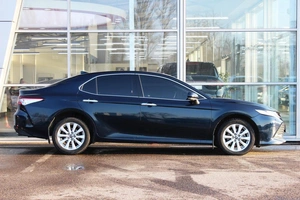 Седан Toyota Camry 2018 года, 2450000 рублей, Ярославль