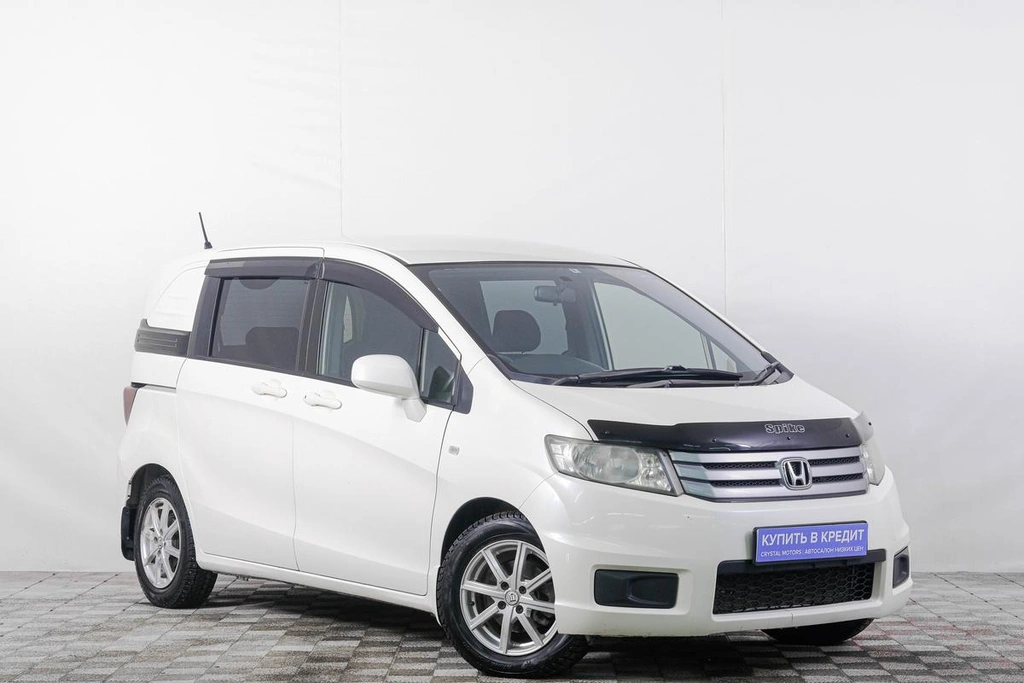 Минивэн Honda Freed 2010 года, 969000 рублей, Кемерово