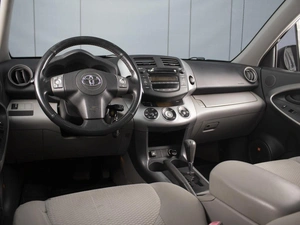 Внедорожник Toyota RAV4 2006 года, 1260000 рублей, Омск