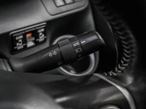 Минивэн Toyota Sienta 2018 года, 1829000 рублей, Кирилловка