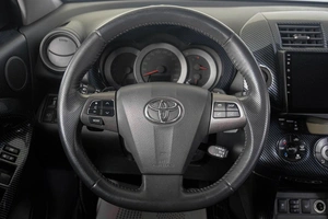 Внедорожник Toyota RAV4 2011 года, 1569000 рублей, Кемерово