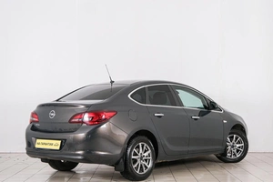 Седан Opel Astra 2013 года, 899000 рублей, Красноярск