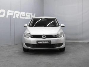 Хетчбэк Volkswagen Golf Plus 2011 года, 660000 рублей, Омск