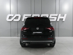 Внедорожник Volkswagen Tiguan 2017 года, 2599000 рублей, Ростов-на-Дону