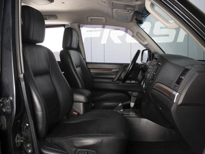 Внедорожник Mitsubishi Pajero 2008 года, 1430000 рублей, Омск