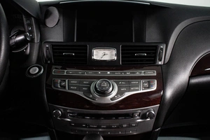 Седан Infiniti M37 2011 года, 1349000 рублей, Сургут