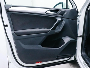 Внедорожник Volkswagen Tiguan 2020 года, 2000000 рублей, Красноярск