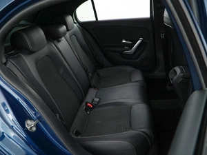 Хетчбэк Mercedes-benz A-класс 2019 года, 1999077 рублей, Москва