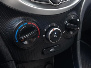 Седан Hyundai Solaris 2016 года, 980000 рублей, Краснодар