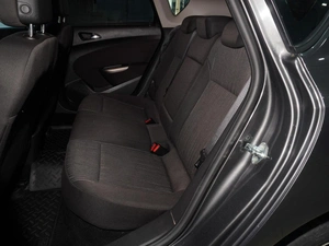 Хетчбэк Opel Astra 2012 года, 639000 рублей, Тверь