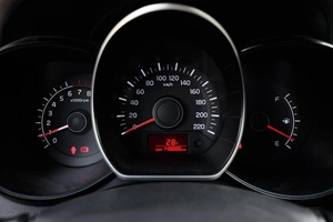Седан Kia Rio 2014 года, 939000 рублей, Ульяновск