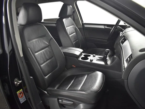 Внедорожник Volkswagen Touareg 2013 года, 2423300 рублей, Казань
