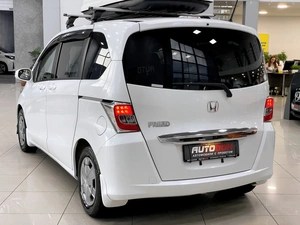 Минивэн Honda Freed 2014 года, 1137000 рублей, Солонцы