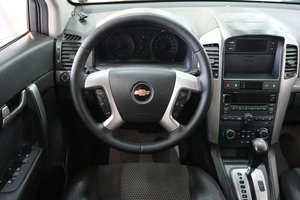 Внедорожник Chevrolet Captiva 2010 года, 1089000 рублей, Омск