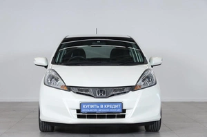 Хетчбэк Honda Fit 2011 года, 839000 рублей, Новосибирск