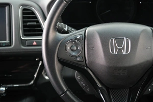 Внедорожник Honda Vezel 2020 года, 2299000 рублей, Омск