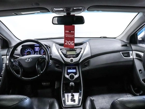 Седан Hyundai Avante 2010 года, 850000 рублей, Красноярск