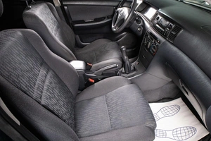 Седан Toyota Corolla 2003 года, 579000 рублей, Сургут