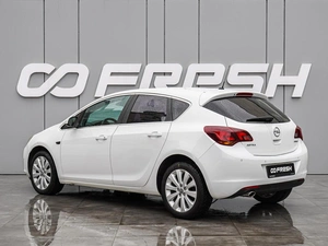 Хетчбэк Opel Astra 2012 года, 798000 рублей, Краснодар
