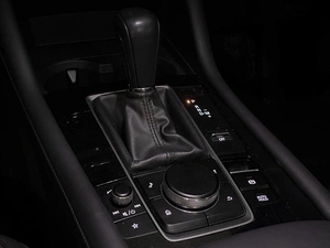 Хетчбэк Mazda 3 2019 года, 1599000 рублей, Красноярск