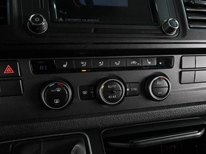 Минивэн Volkswagen Caravelle 2017 года, 4579000 рублей, Аксай