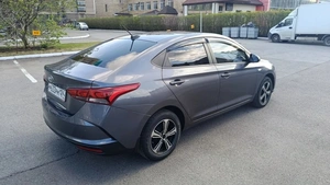 Седан Hyundai Solaris 2021 года, 1740000 рублей, Красноярск