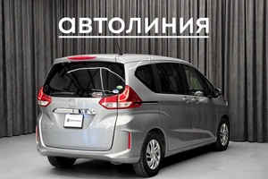 Минивэн Honda Freed 2019 года, 1480000 рублей, Красноярск