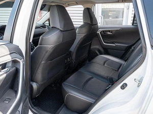 Внедорожник Toyota RAV4 2021 года, 3380000 рублей, Краснодар