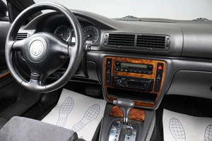 Седан Volkswagen Passat 2004 года, 799000 рублей, Оренбург