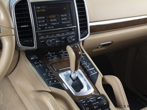 Внедорожник Porsche Cayenne S 2011 года, 2230000 рублей, Омск