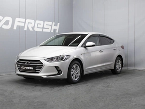 Седан Hyundai Elantra 2018 года, 1400000 рублей, Омск