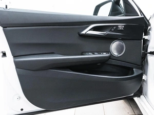 Седан BMW 1 серия 2022 года, 2070000 рублей, Красноярск
