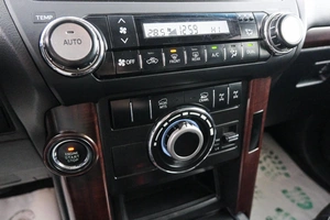 Внедорожник Toyota Land Cruiser Prado 2015 года, 4199000 рублей, Красноярск