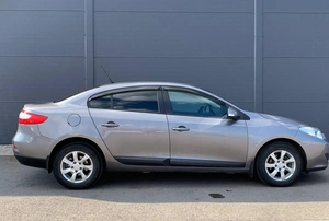 Седан Renault Fluence 2011 года, 525000 рублей, Солонцы