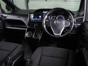 Минивэн Toyota Esquire 2016 года, 1799000 рублей, Воронеж