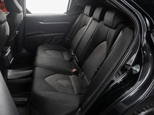 Седан Toyota Camry 2018 года, 2149000 рублей, Тюмень