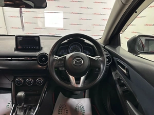 Хетчбэк Mazda Demio 2015 года, 1050000 рублей, Красноярск