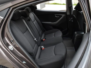 Седан Hyundai Elantra 2015 года, 1230000 рублей, Краснодар